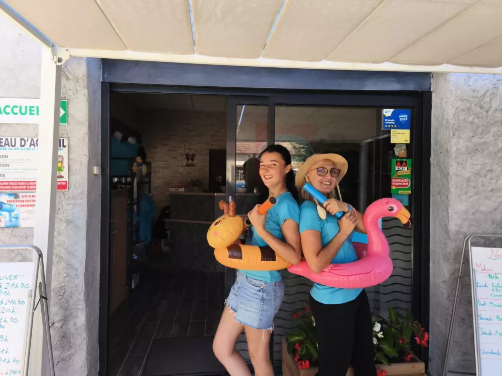 Camping Paradis Le Rocher de la Granelle 3 Sterne★★★