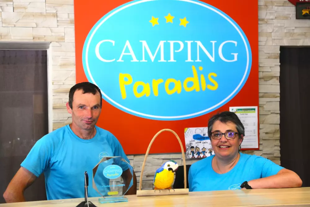 Camping Paradis Le Rocher de la Granelle 3 Sterne★★★