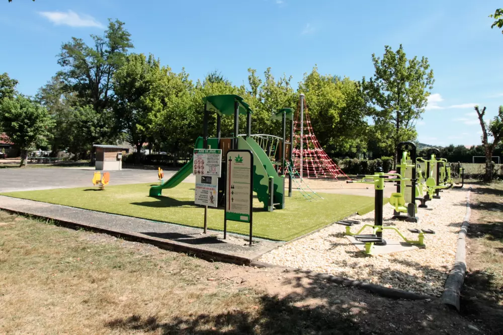 Camping Paradis Le Rocher de la Granelle 3 Sterne★★★