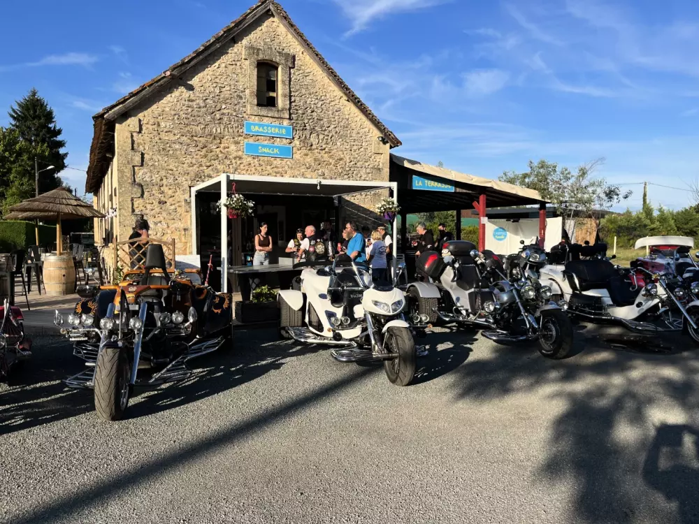 Camping Paradis Le Rocher de la Granelle 3 Sterne★★★