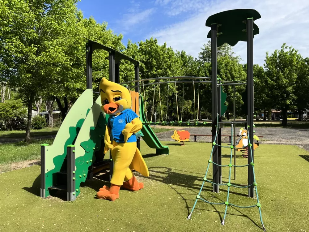 Camping Paradis Le Rocher de la Granelle 3 Sterne★★★