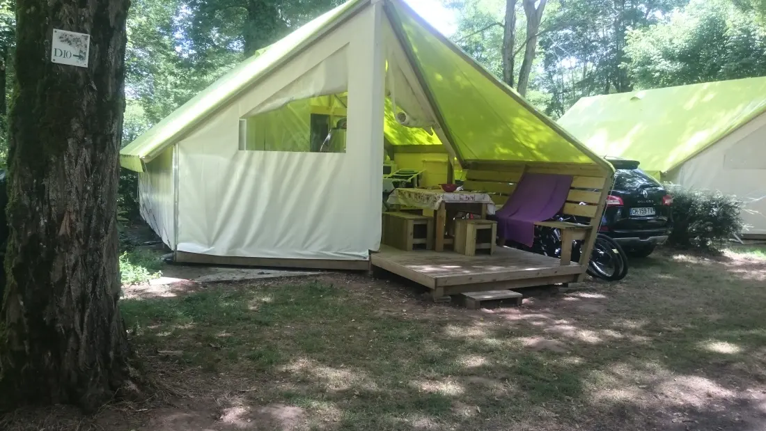 Camping Paradis Le Rocher de la Granelle 3 Stelle★★★