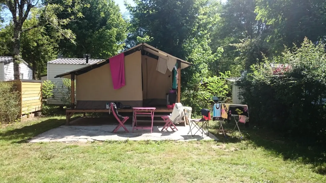 Camping Paradis Le Rocher de la Granelle 3 Stelle★★★