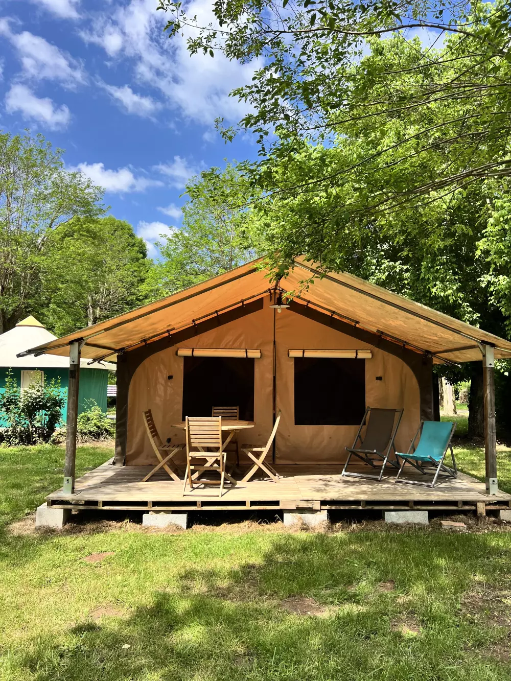 Camping Paradis Le Rocher de la Granelle 3 Sterne★★★