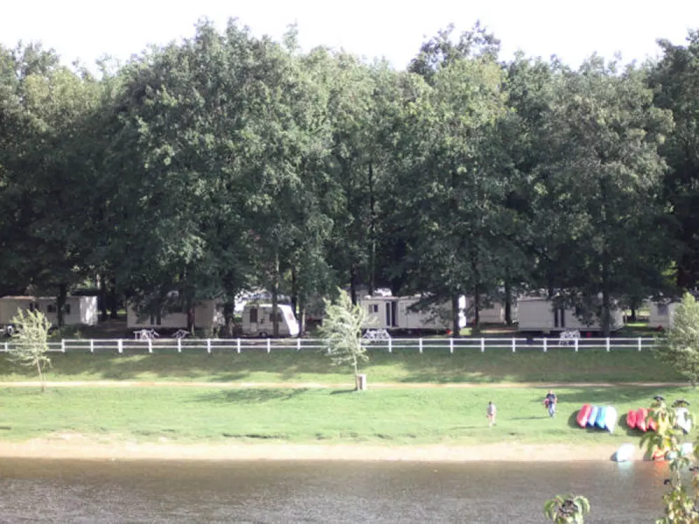 Camping Pont de Vicq in de Périgord3 Sterren★★★