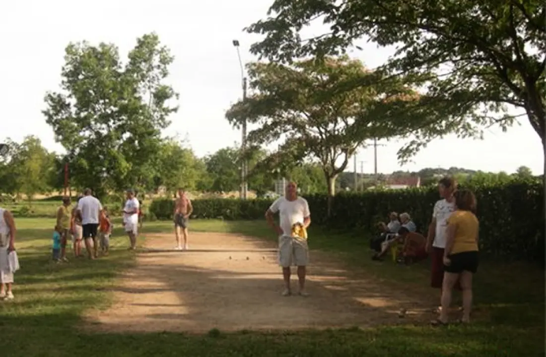 CAMPING DU PONT DE VICQ  3 étoiles★★★
