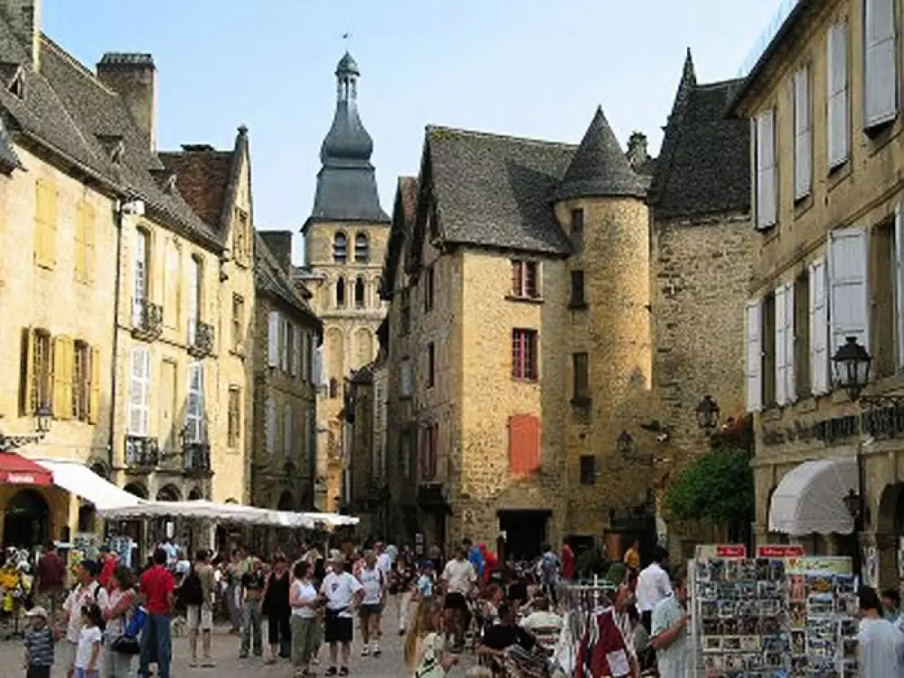 Camping Pont de Vicq in de Périgord3 Sterren★★★