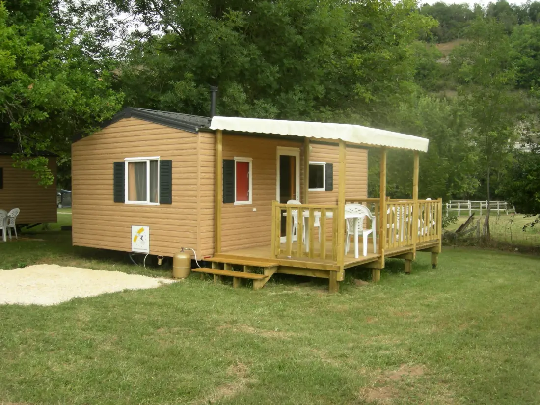 CAMPING DU PONT DE VICQ  3 étoiles★★★