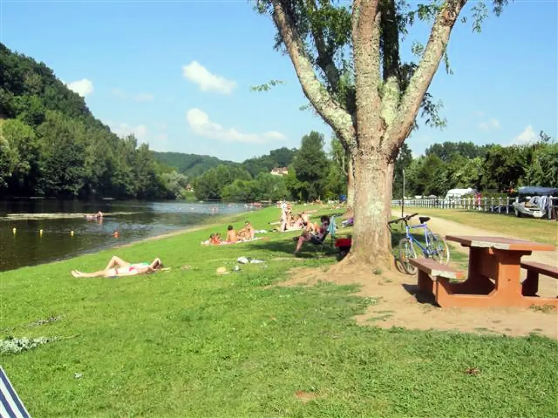CAMPING DU PONT DE VICQ  3 étoiles★★★