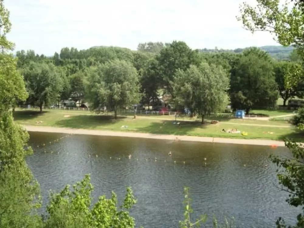 Camping Pont de Vicq in de Périgord3 Sterren★★★