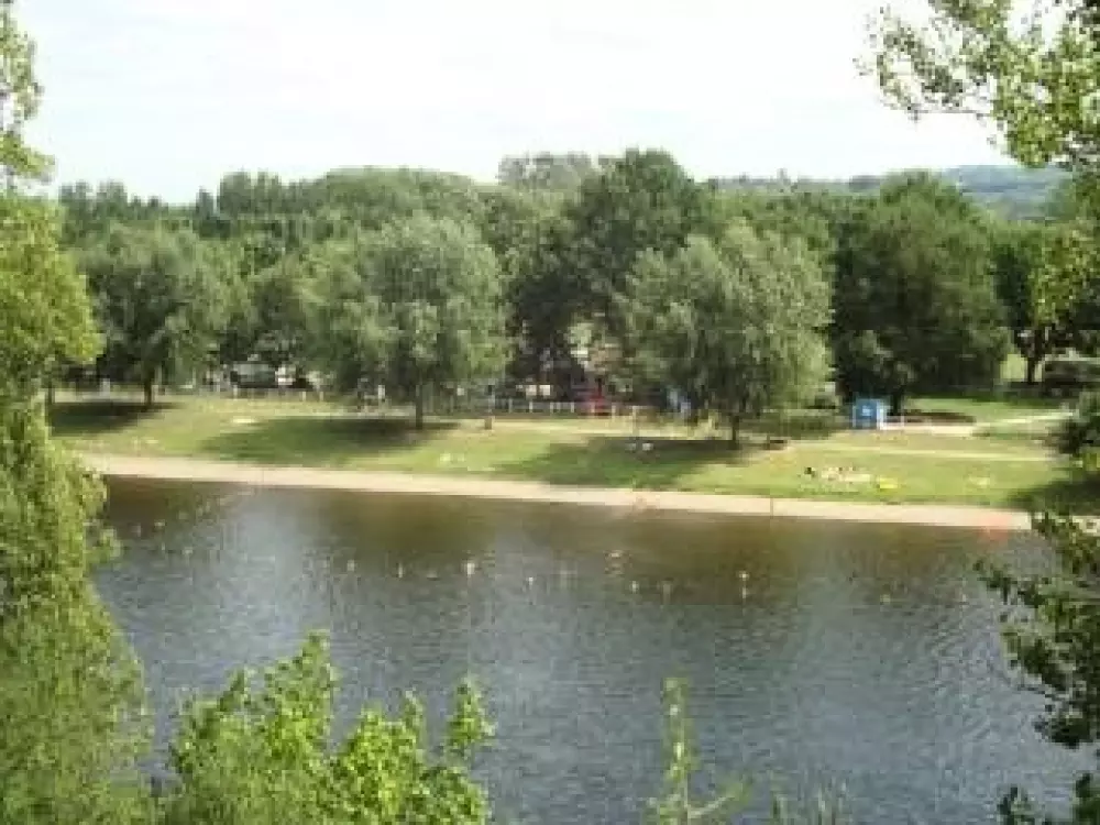 Camping Pont de Vicq in de Périgord3 Sterren★★★