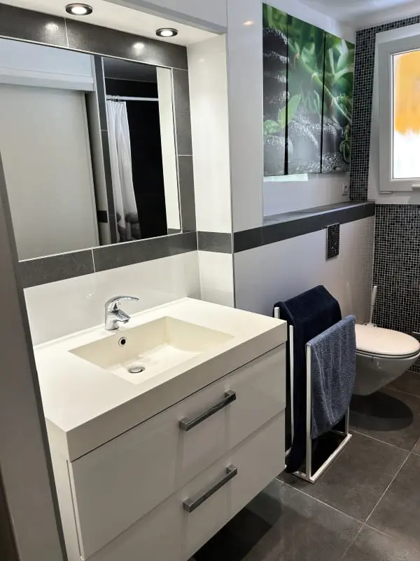 Appartement Lumineux Avec Balcon Et Parking