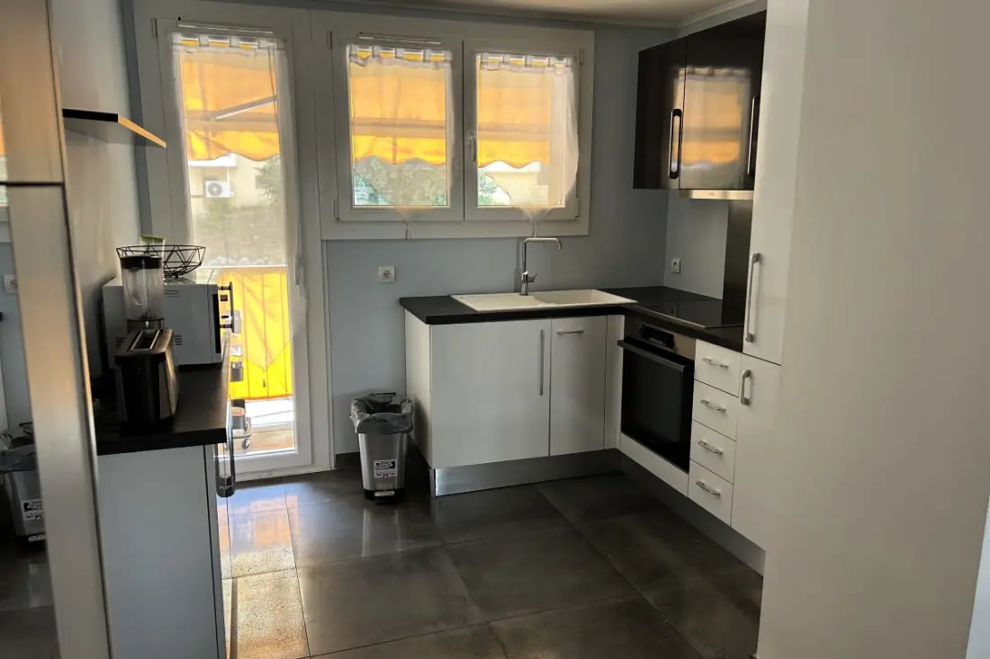 Appartement Lumineux Avec Balcon Et Parking