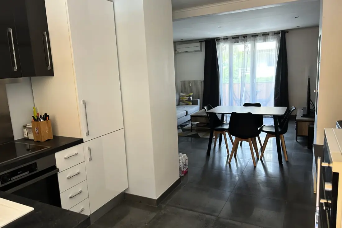 Appartement Lumineux Avec Balcon Et Parking