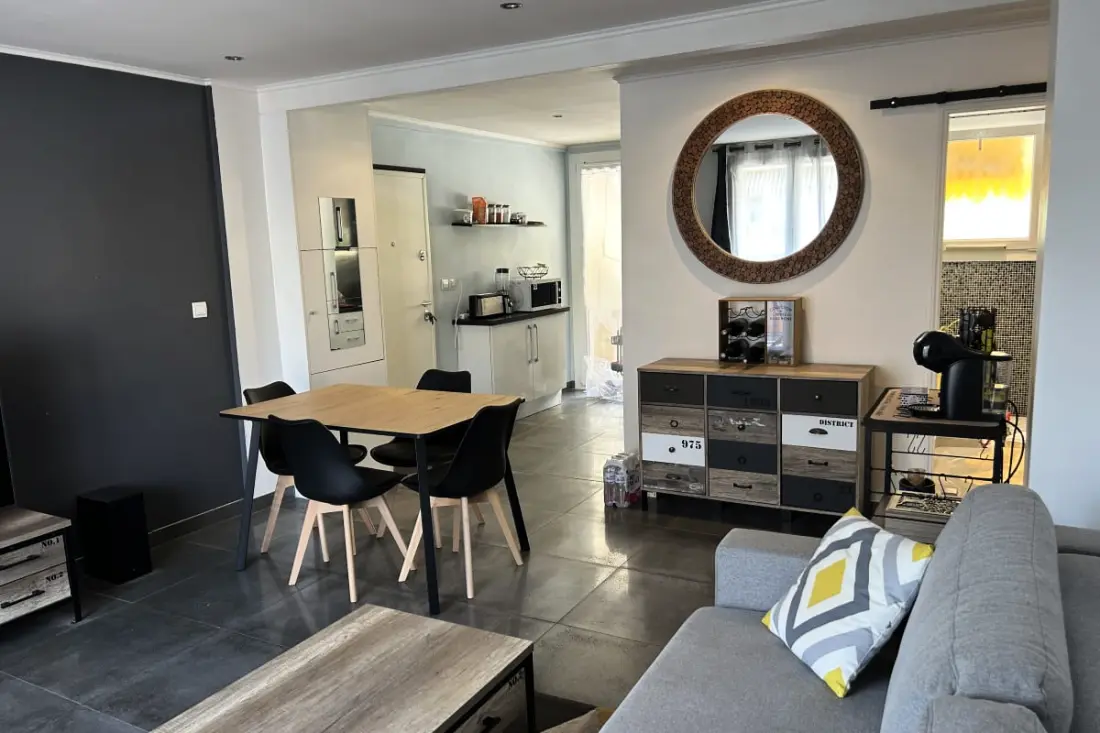 Appartement Lumineux Avec Balcon Et Parking