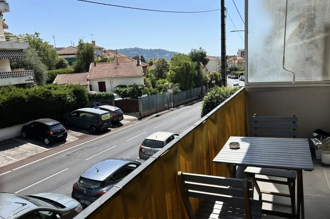 Appartement Lumineux Avec Balcon Et Parking