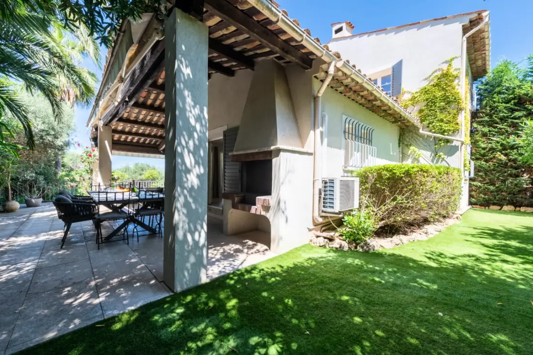 Residence Villa 210m2 úszómedencével - Mougins