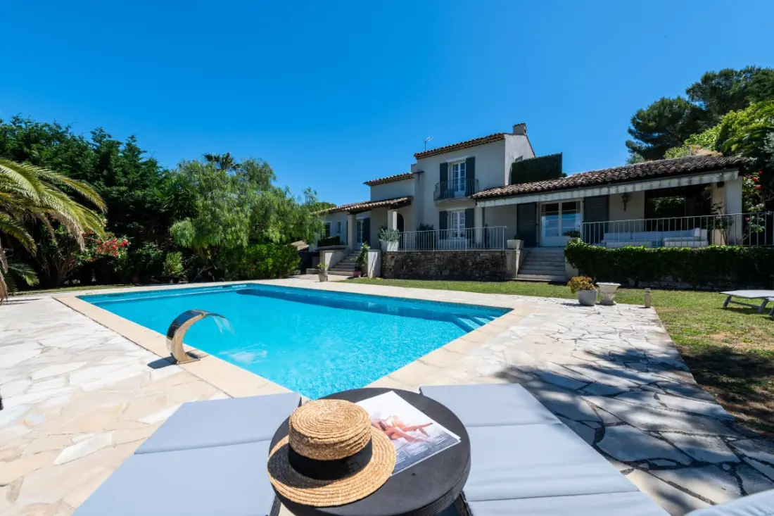 Residence Villa 210m2 úszómedencével - Mougins