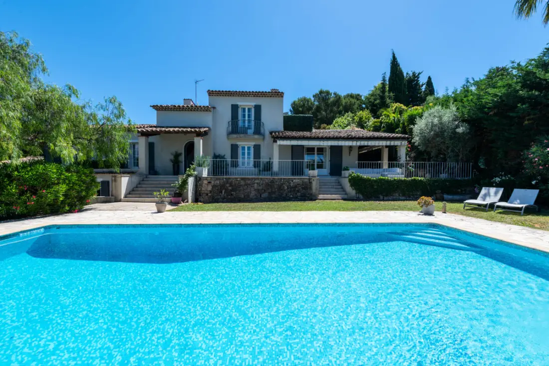 Residence Villa 210m2 úszómedencével - Mougins