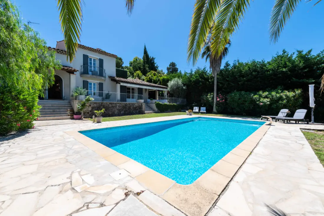 Residence Villa 210m2 úszómedencével - Mougins