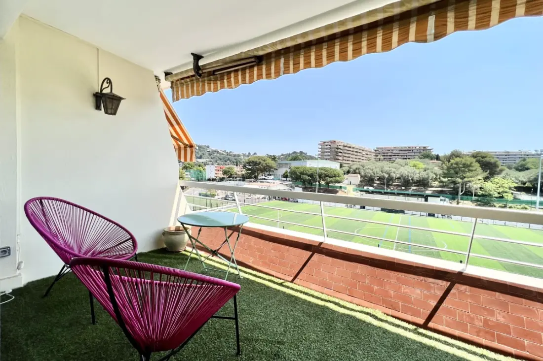 Lichte studio aan de poorten van Cannes