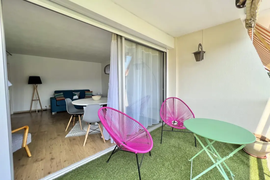 Lichte studio aan de poorten van Cannes