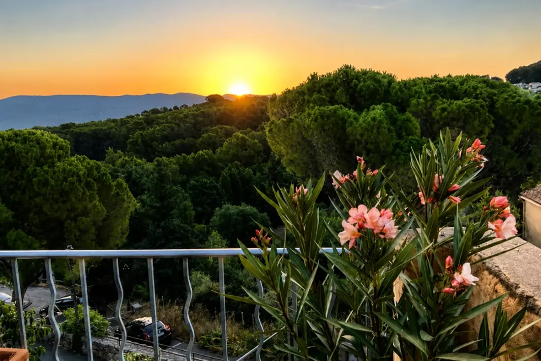 House From 130 M2 Terrace Au Castellet