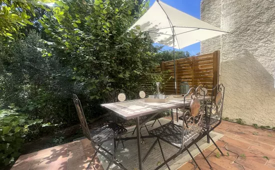 Spacieuse Maison Avec Terrasse Au Castellet