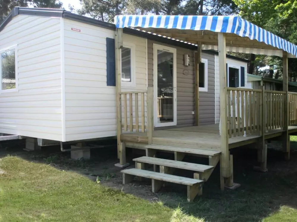 Camping Les Pirons 5 Sterren★★★★★