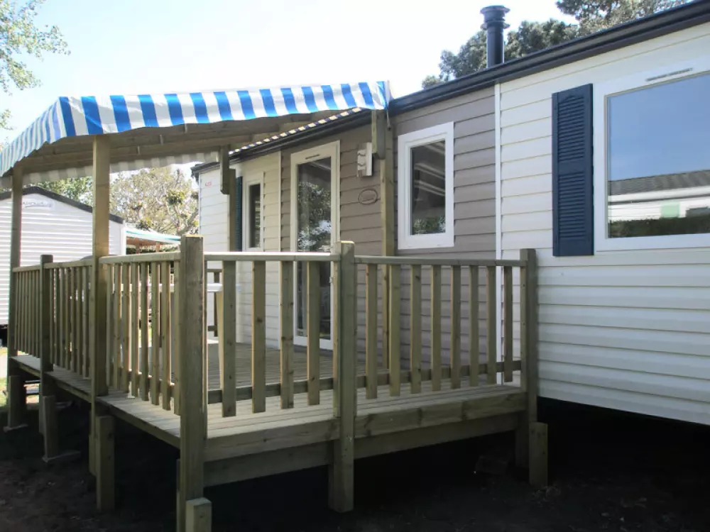 Camping Les Pirons 5 Sterren★★★★★