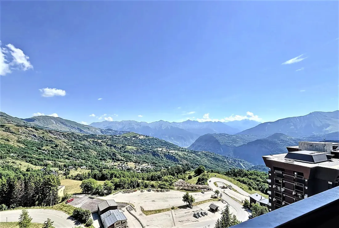 Vanguard Residence