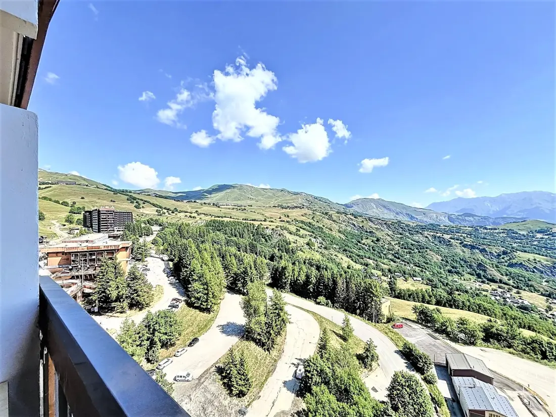 Vanguard Residence
