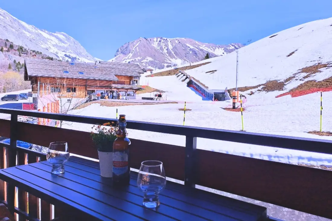 Skis Aux Pieds - View Mountain & Comfort 6 Per