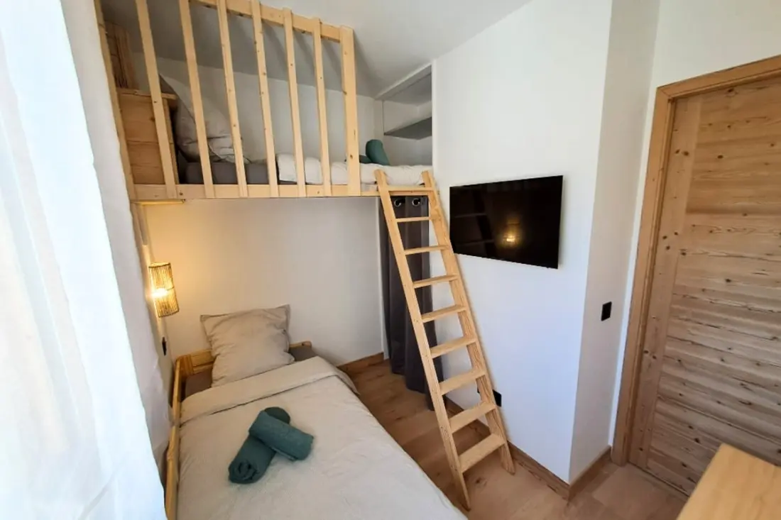 Tágas apartman 8 Pers View hegy