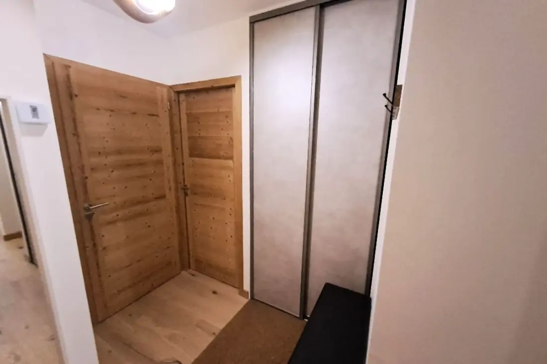 Tágas apartman 8 Pers View hegy