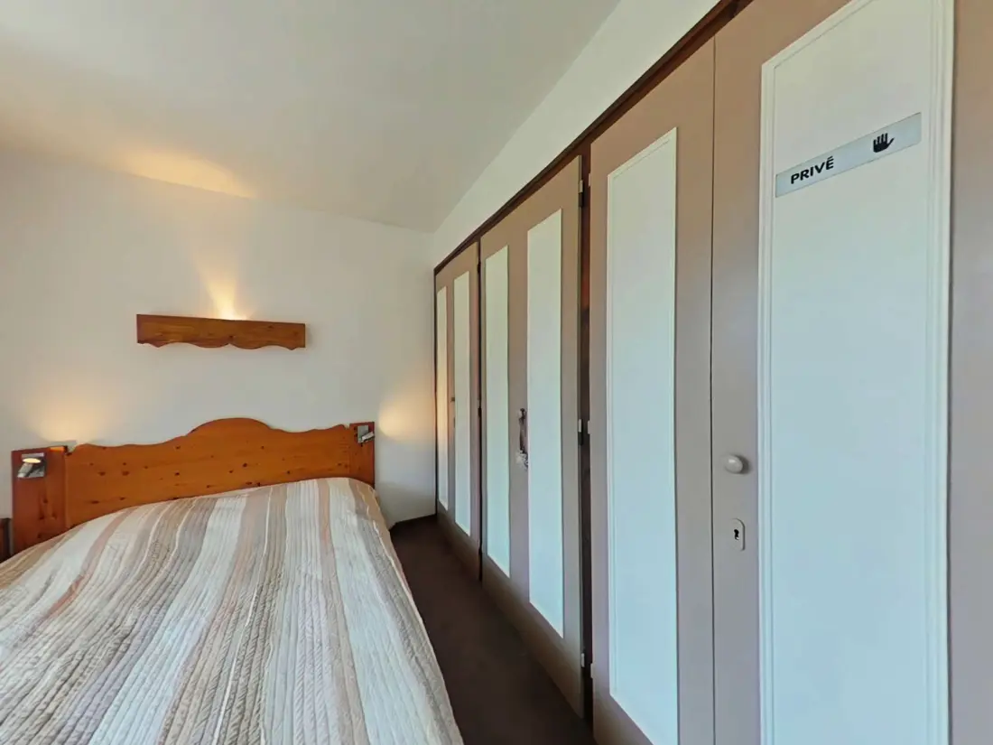 Caribou Residence