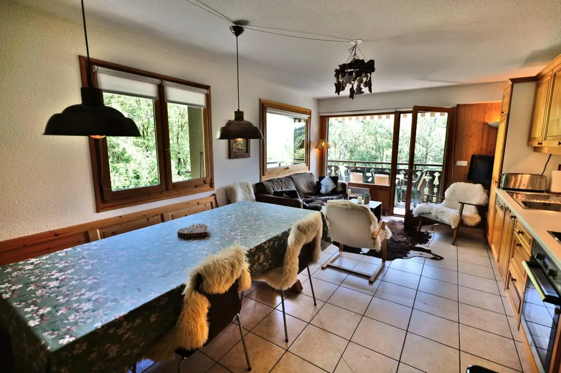 Emerald Residence