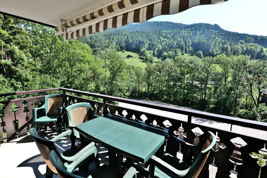 Emerald Residence