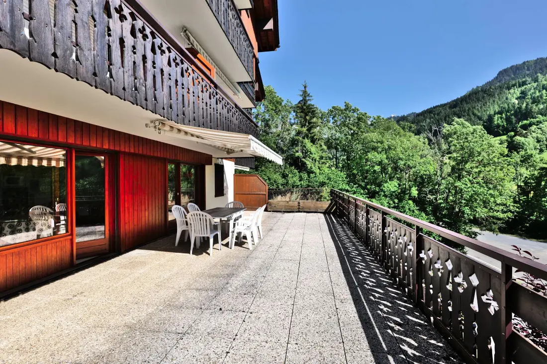 Emerald Residence