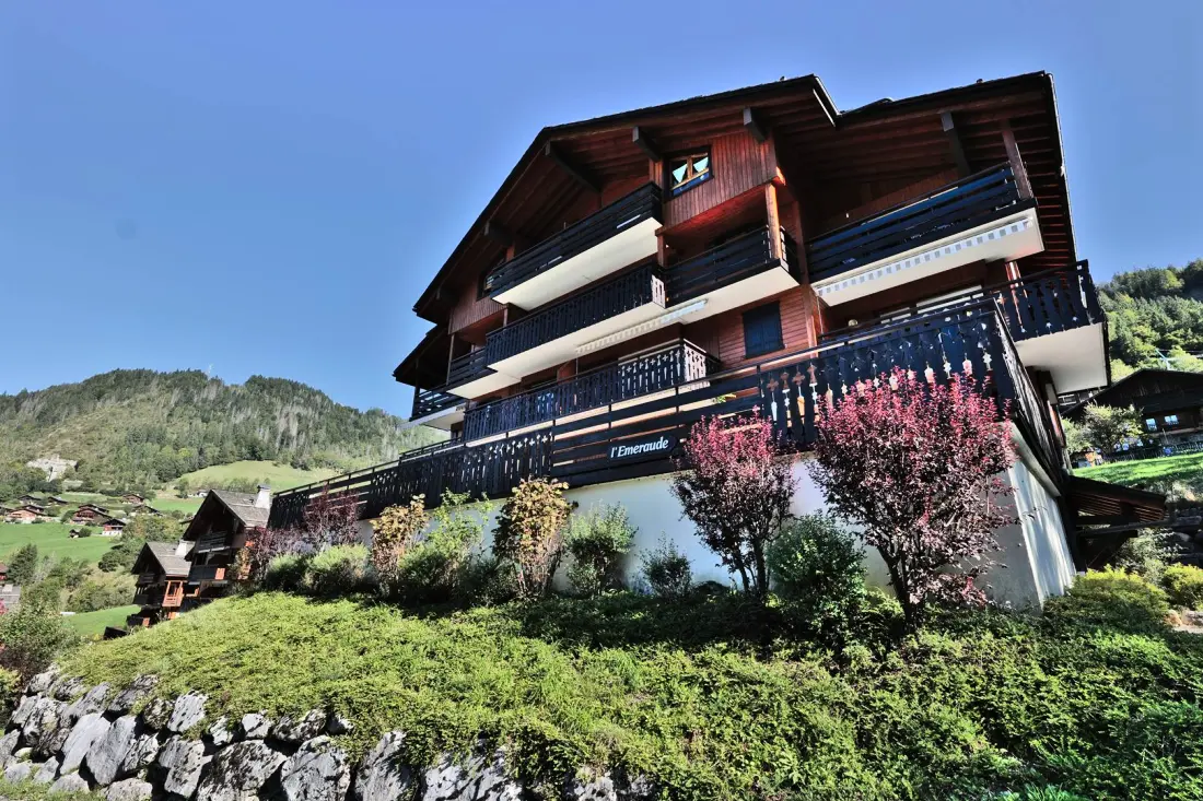 Emerald Residence