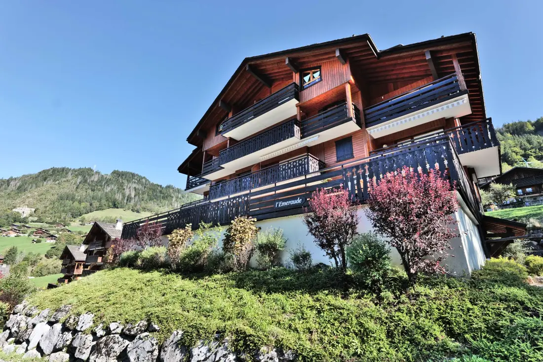Emerald Residence