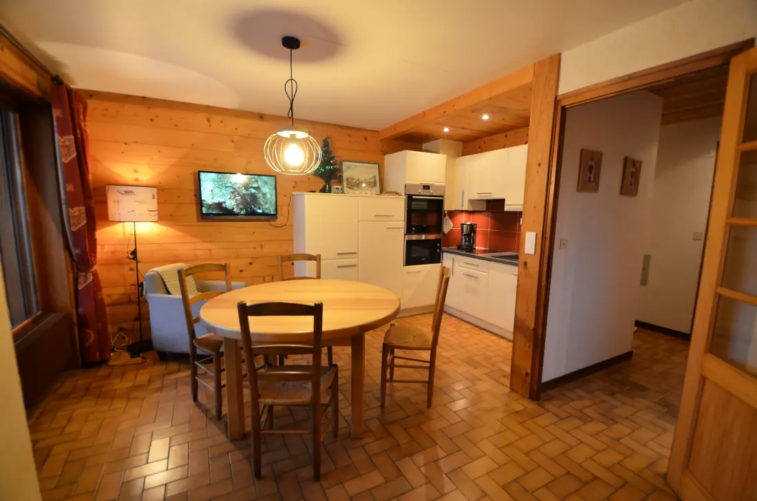 Eperviere Residence No. 8