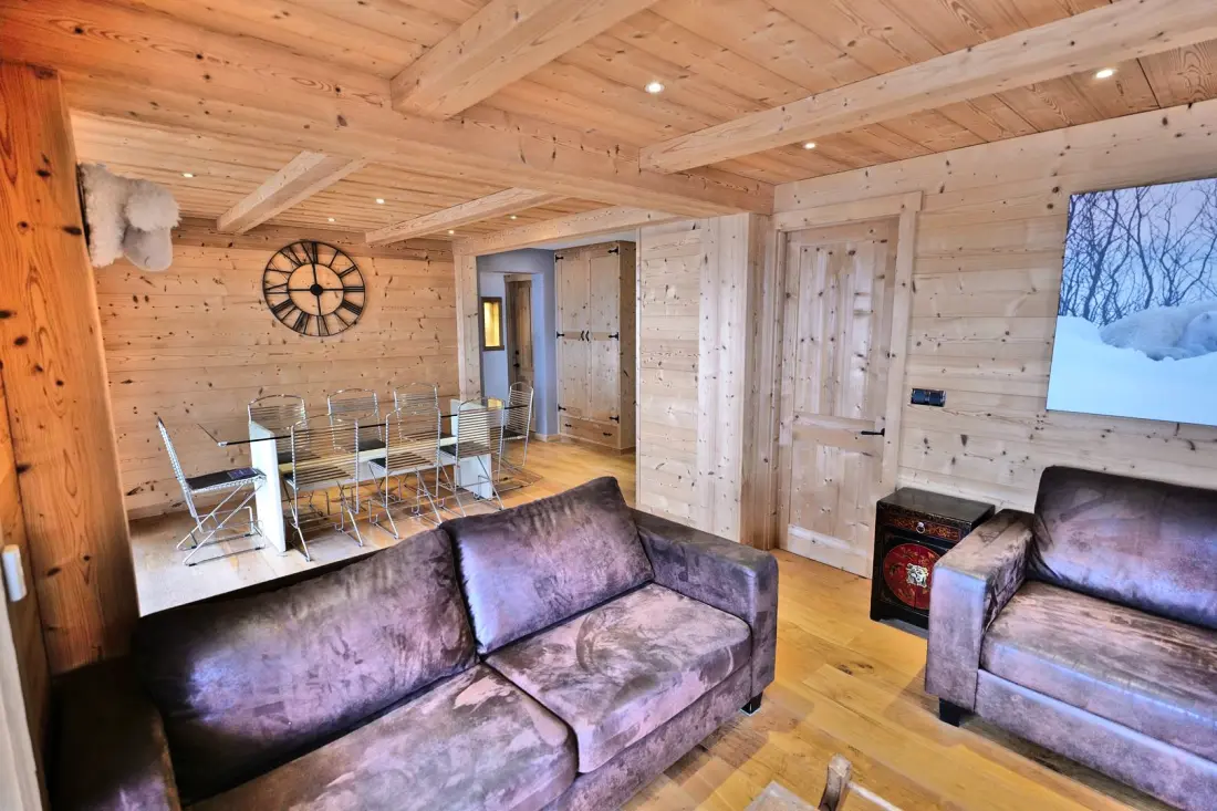 Le Paret Residence