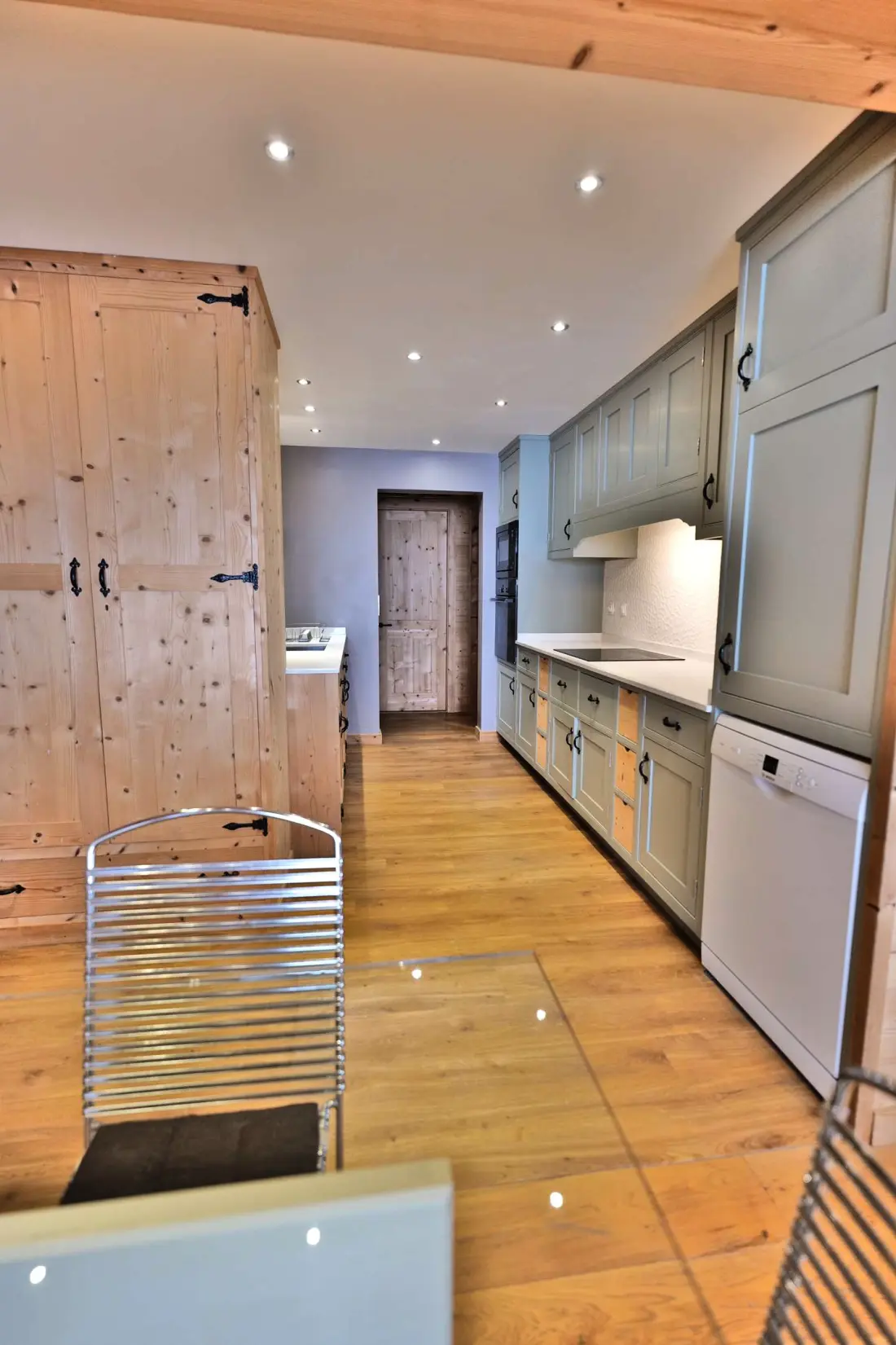 Le Paret Residence