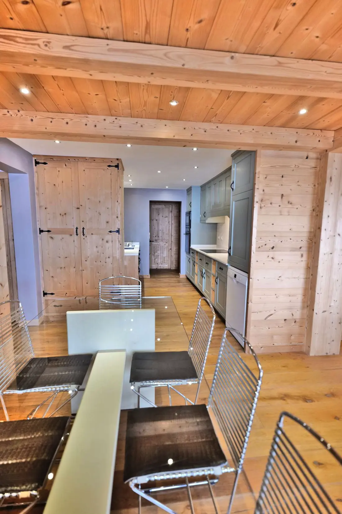 Le Paret Residence