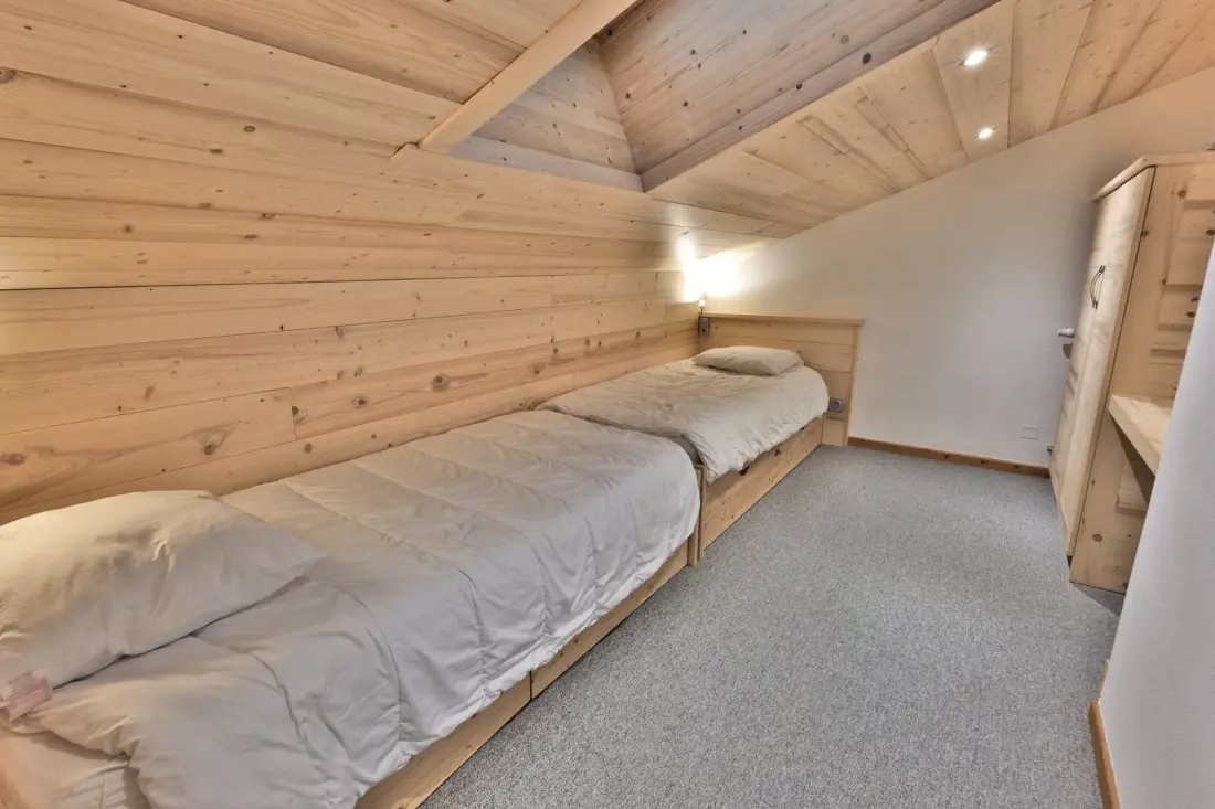Perce Snow Residence