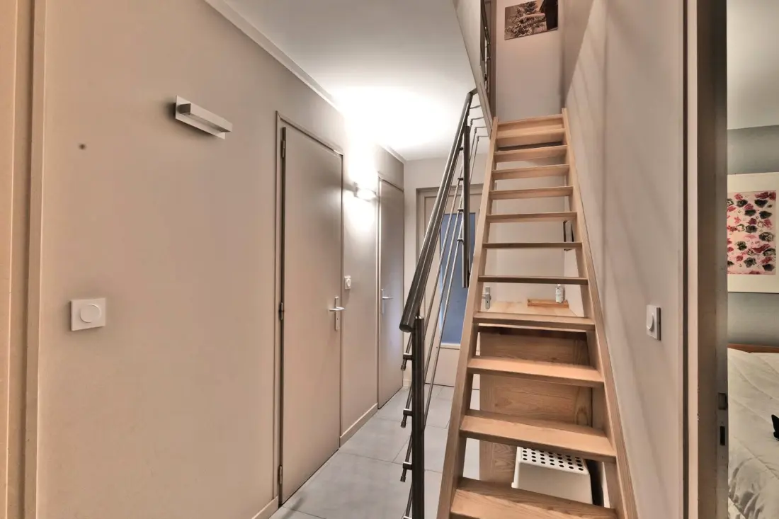 Perce Snow Residence