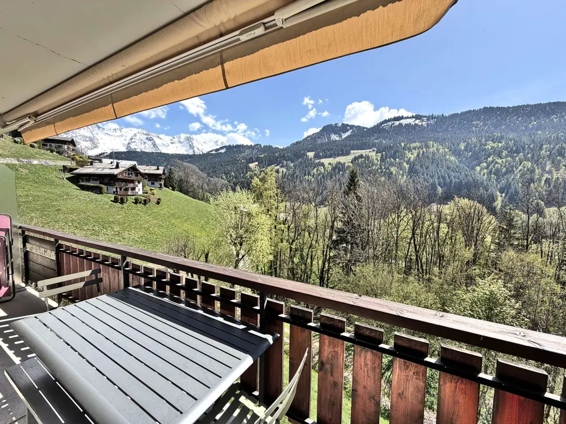 Perce Snow Residence