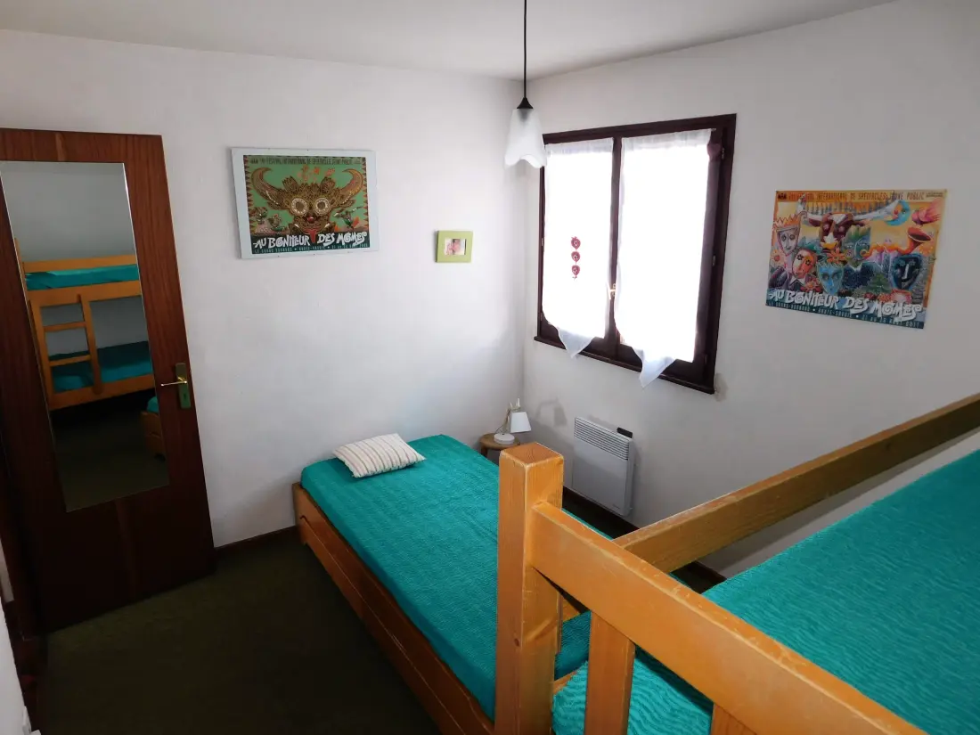Residence Red Track B