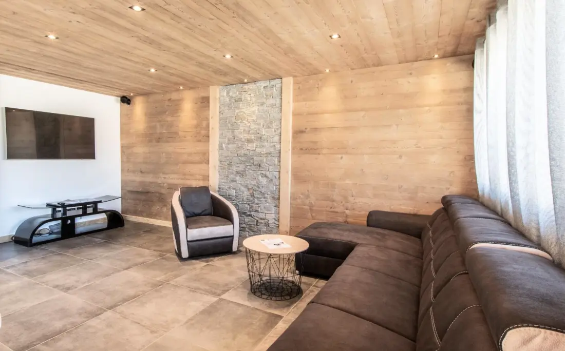 Sommard Residence #8